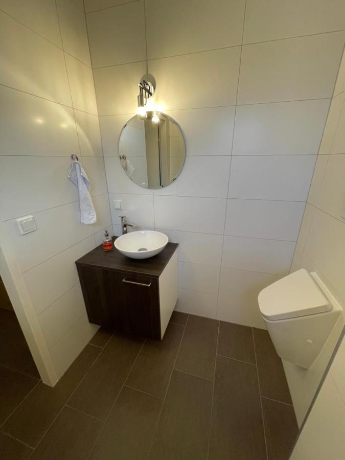 ויידהופן אן דר טהיה Penthouse Wohnung Am Radweg Mit Dachterasse מראה חיצוני תמונה